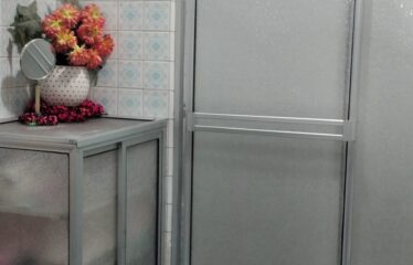 230445